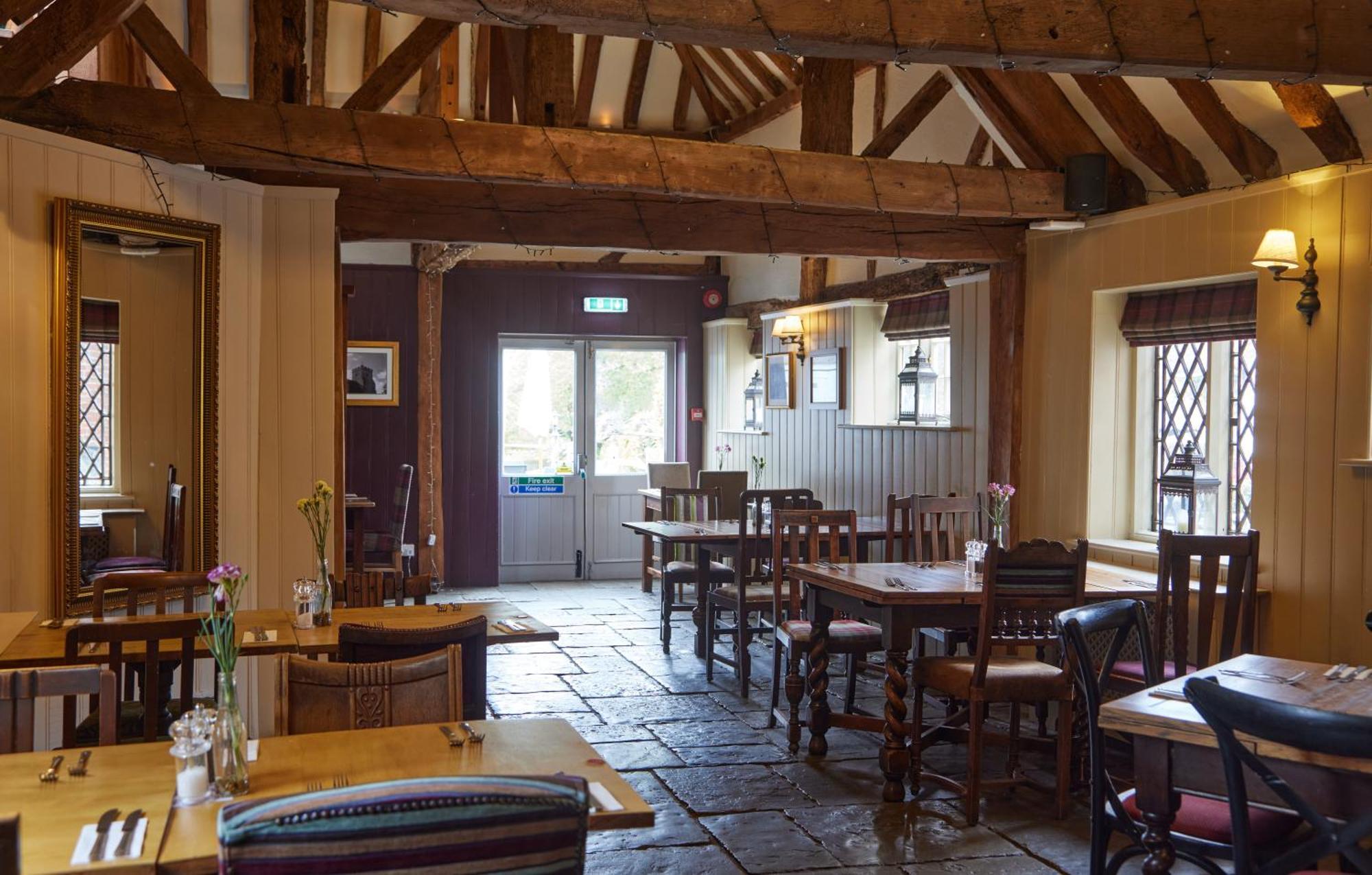 Chequers Inn By Greene King Inns Maresfield Exterior photo